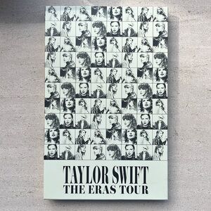 Taylor Swift 2024 VIP merch box {NEW}